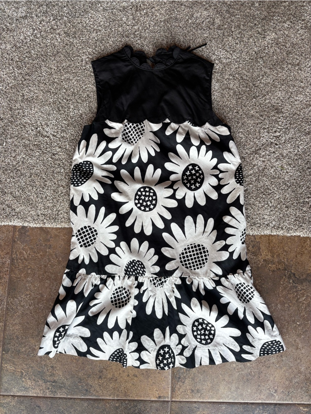 Victoria Beckham Black and White Daisy Print Women’s Dress